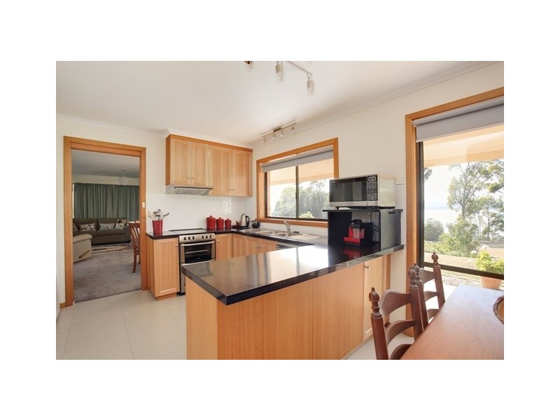 96 Oxford Street, Beauty Point TAS 7270