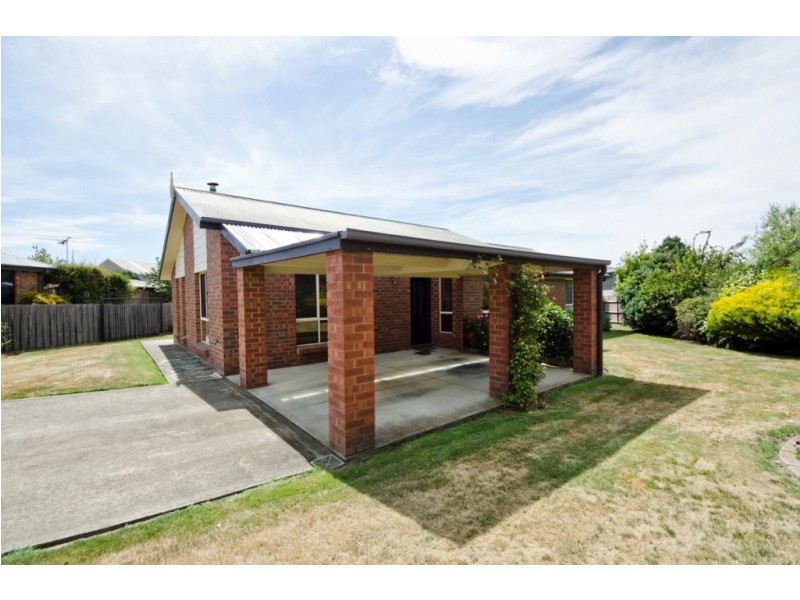 8 Encee Drive, St Leonards TAS 7250