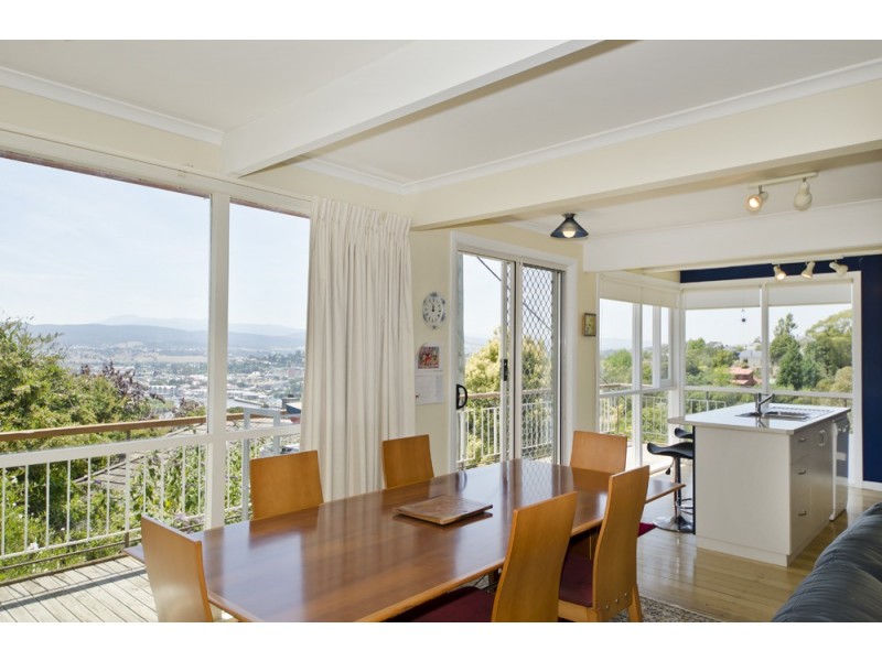 23 Broadview Crescent, Trevallyn TAS 7250