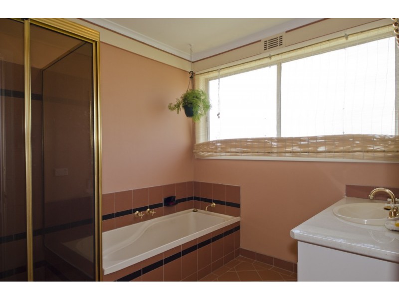 23 Broadview Crescent, Trevallyn TAS 7250
