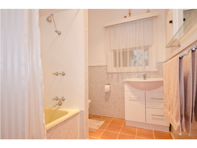 2 and 2A George Street, Perth TAS 7300