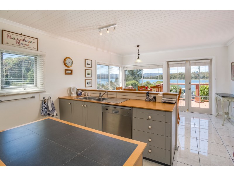 125 Gravelly Beach Road, Blackwall TAS 7275