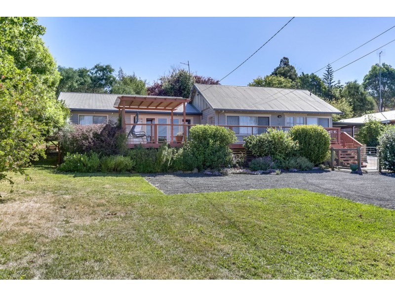 125 Gravelly Beach Road, Blackwall TAS 7275
