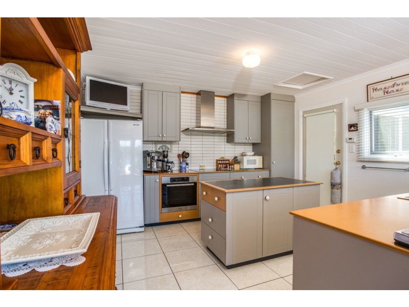 125 Gravelly Beach Road, Blackwall TAS 7275