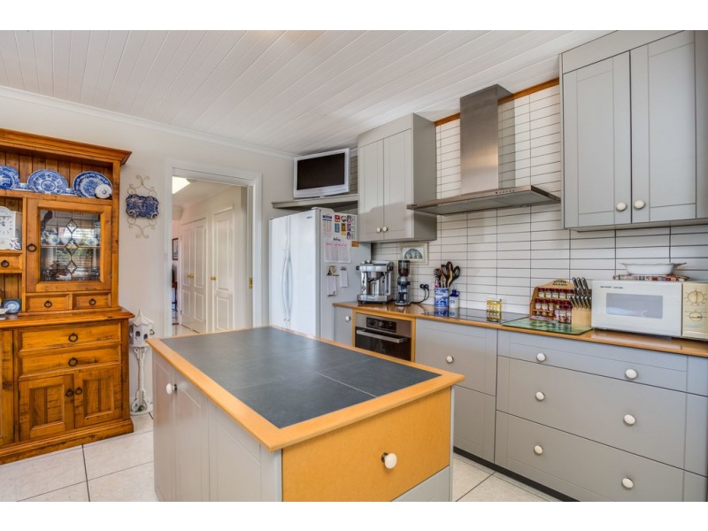 125 Gravelly Beach Road, Blackwall TAS 7275