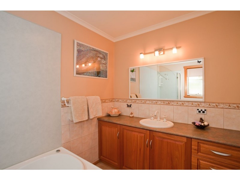 28 Piper Avenue, Youngtown TAS 7249