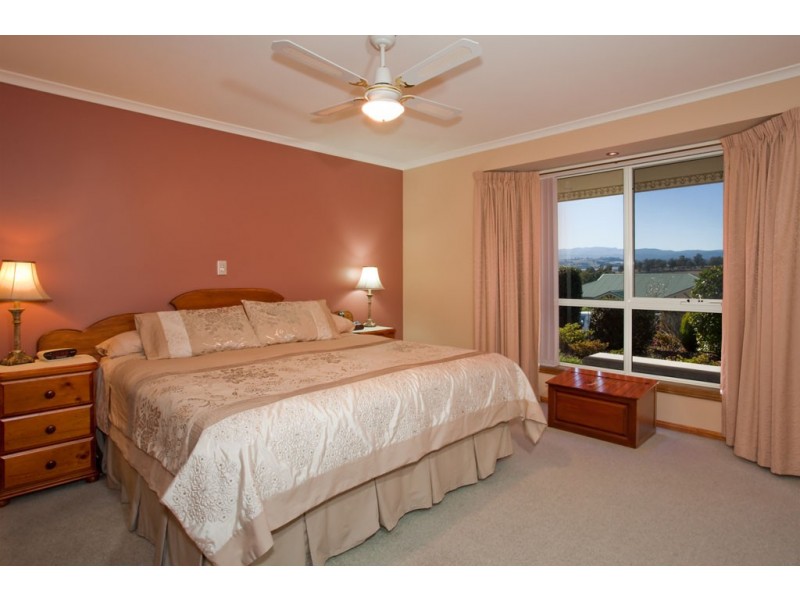 28 Piper Avenue, Youngtown TAS 7249