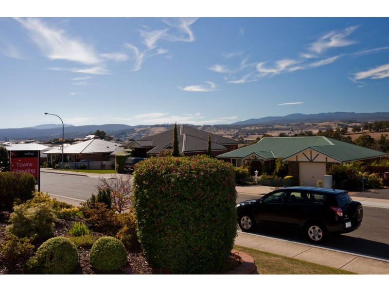 28 Piper Avenue, Youngtown TAS 7249