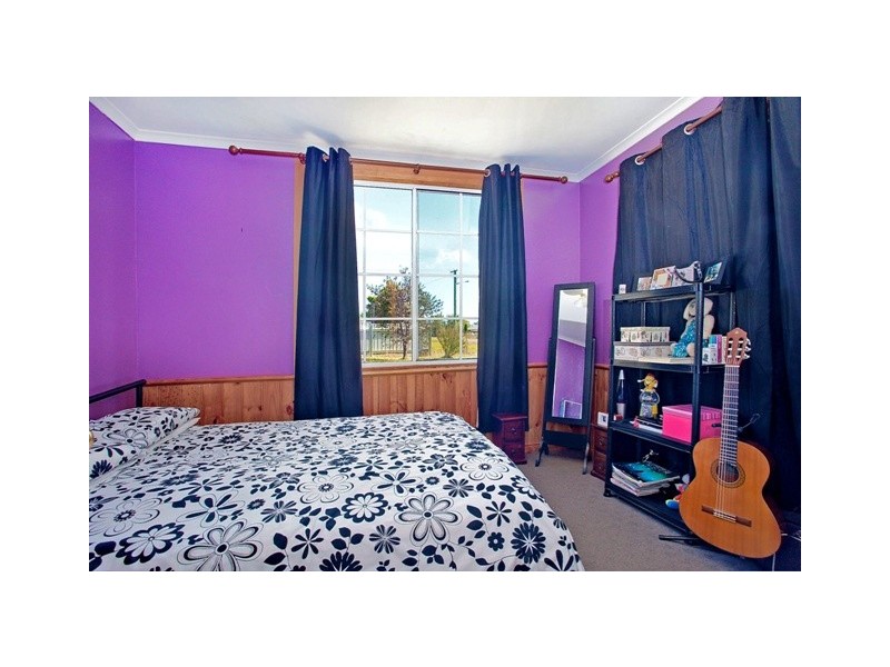 27 New Street, Beaconsfield TAS 7270