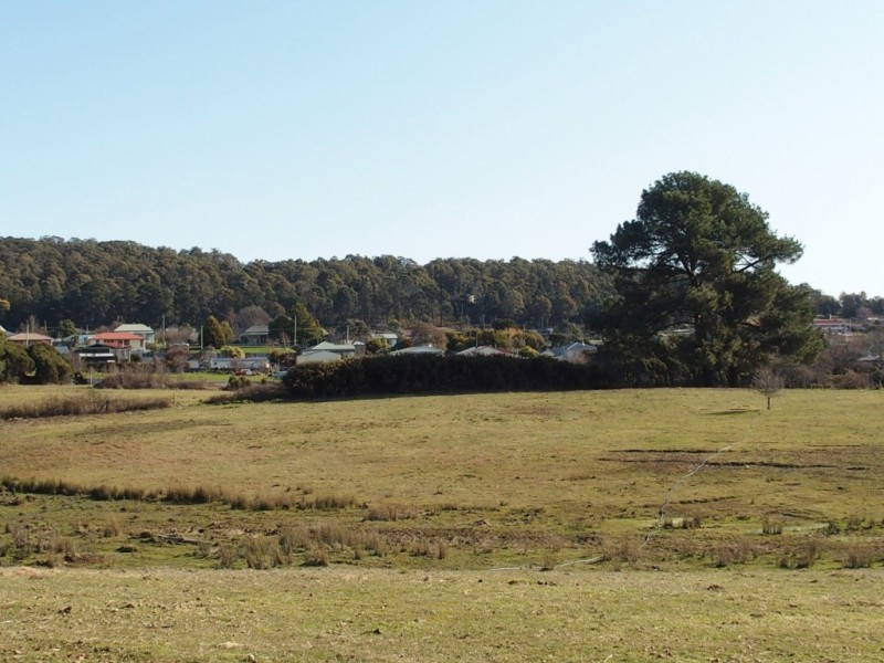 10 Crowther Street, Beaconsfield TAS 7270