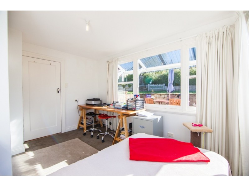 8 Veulalee Avenue, Trevallyn TAS 7250