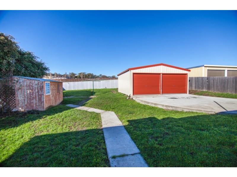 3 Whitemark Place, Waverley TAS 7250