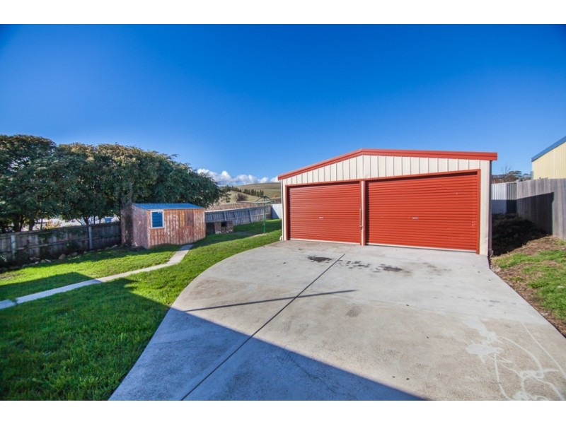 3 Whitemark Place, Waverley TAS 7250