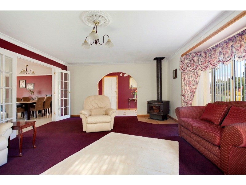 5 Mount Garrett Court, Youngtown TAS 7249