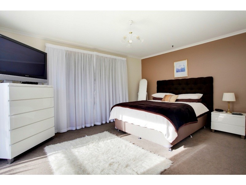 5 Mount Garrett Court, Youngtown TAS 7249