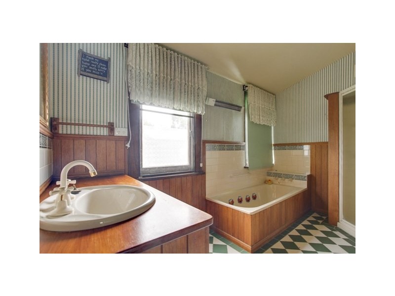 158-160 Weld Street, Beaconsfield TAS 7270
