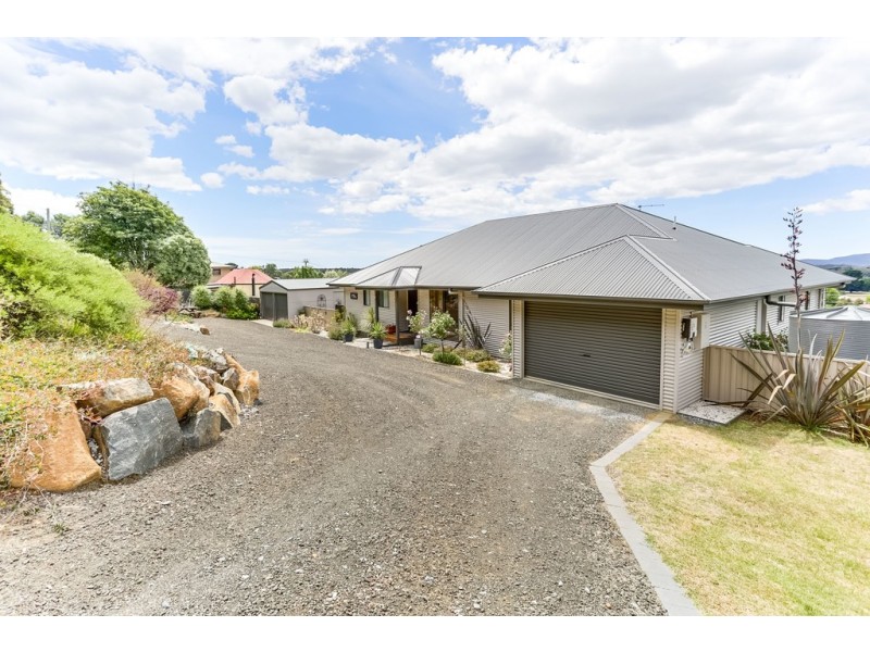 32-34 Brooklyn Street, Beaconsfield TAS 7270
