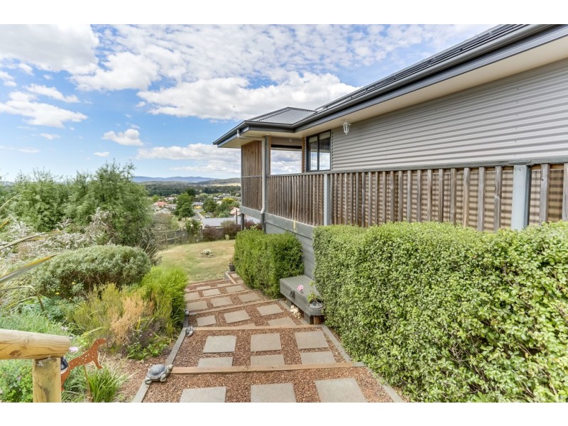32-34 Brooklyn Street, Beaconsfield TAS 7270