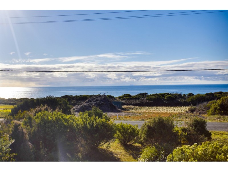 125 Bellbuoy Beach Road, Low Head TAS 7253