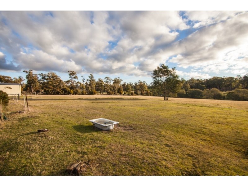 32 Strochnetters Road, Relbia TAS 7258