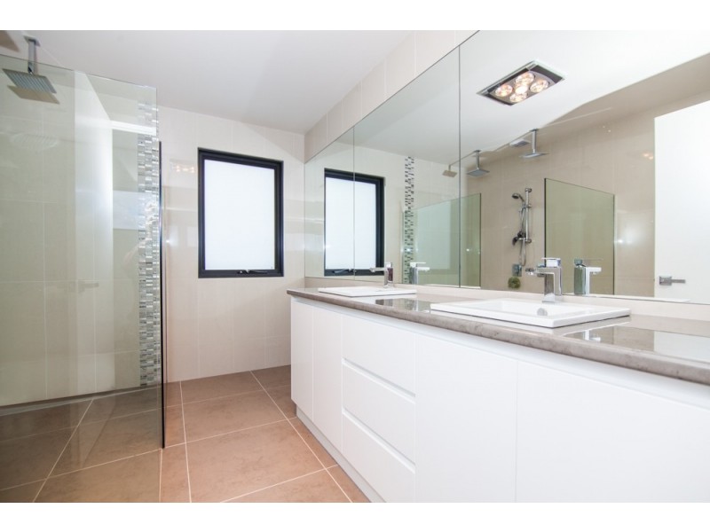 7 Legges Crescent, Prospect TAS 7250