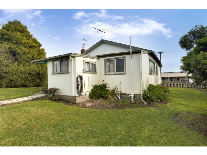 158 Charles Street, Beauty Point TAS 7270