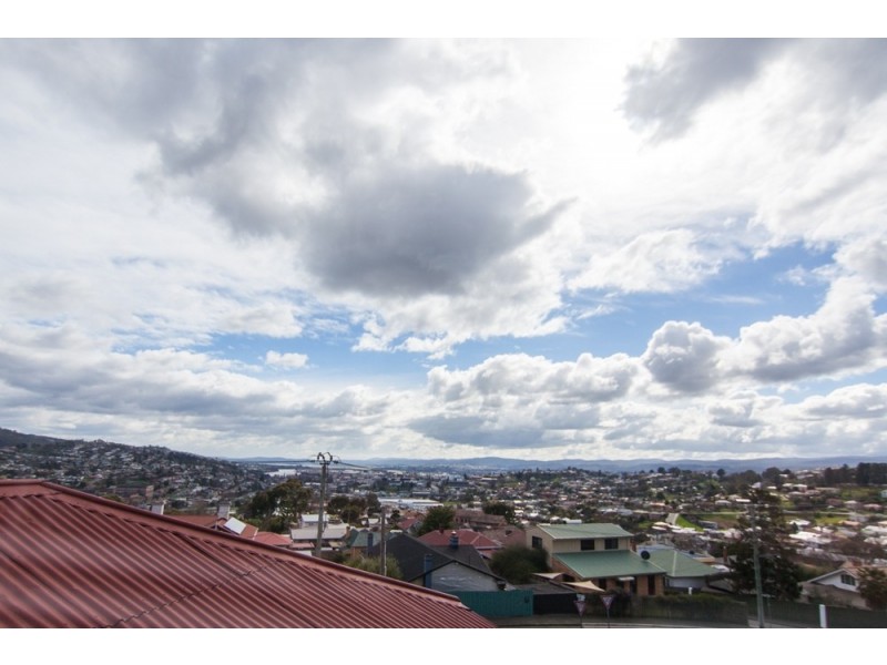 17 Peel Street, South Launceston TAS 7249