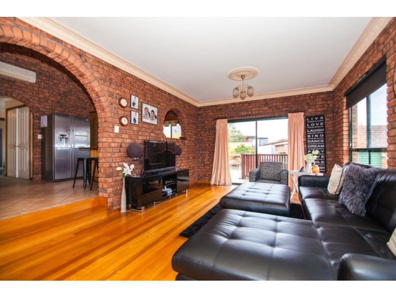 1 Picasso Place, Newnham TAS 7248