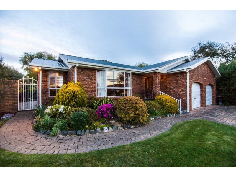 14 Bayview Drive, Blackstone Heights TAS 7250