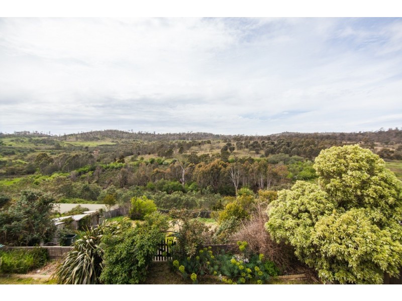 58 Crandon Crescent, Newnham TAS 7248
