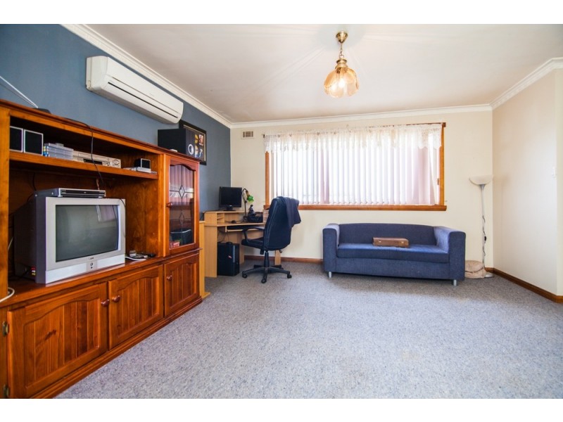 58 Crandon Crescent, Newnham TAS 7248