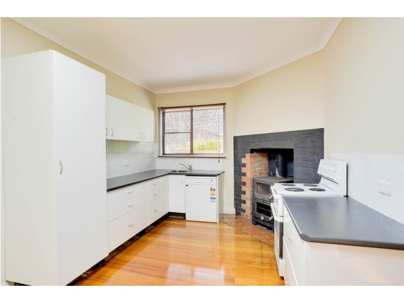 323 Gravelly Beach Road, Gravelly Beach TAS 7276