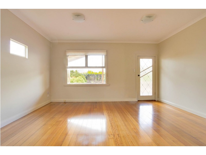 323 Gravelly Beach Road, Gravelly Beach TAS 7276