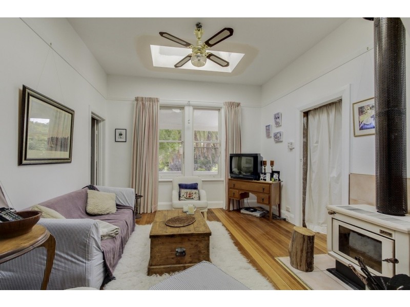 325 Gravelly Beach Road, Gravelly Beach TAS 7276