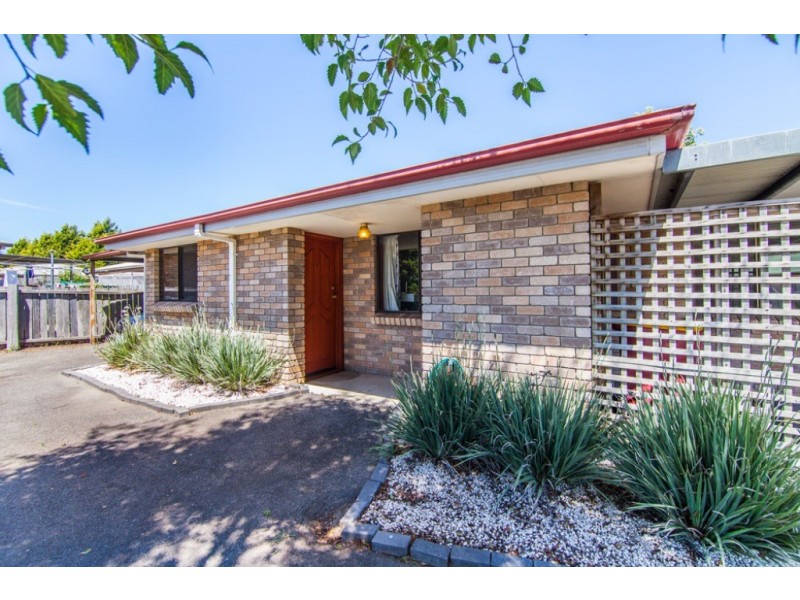 1/2 Newnham Close, Newnham TAS 7248