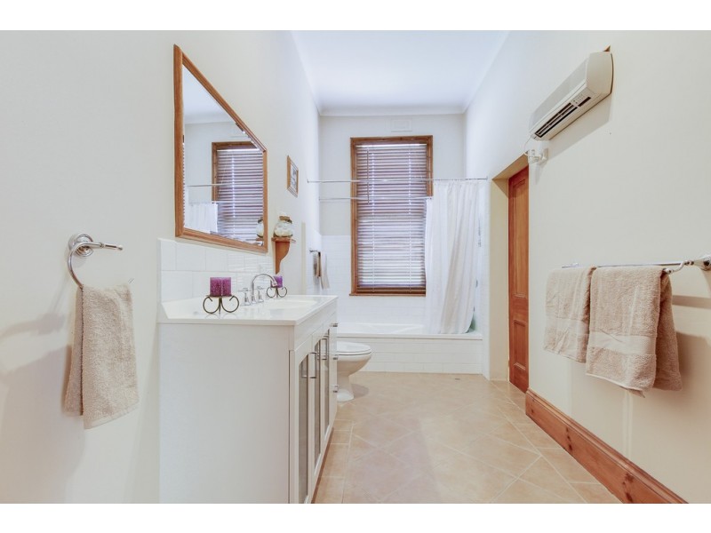 67 Hobart Road, Kings Meadows TAS 7249