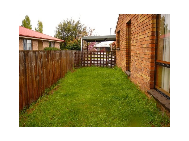 4/3 Norman Court, Newnham TAS 7248