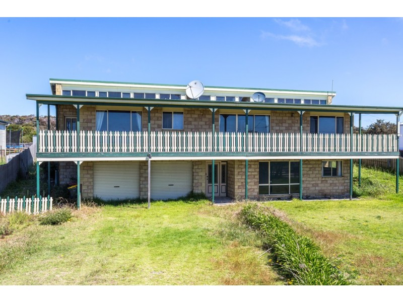 123 Bellbuoy Beach Road, Low Head TAS 7253