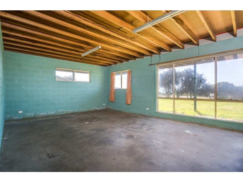 123 Bellbuoy Beach Road, Low Head TAS 7253
