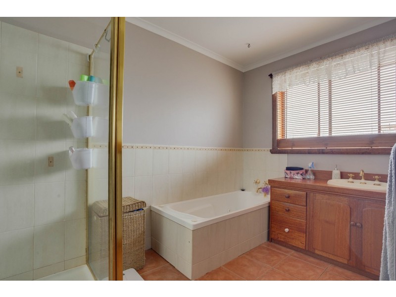 3 Bronzewing Avenue, Newnham TAS 7248