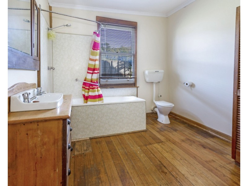 1 William Street, Beaconsfield TAS 7270