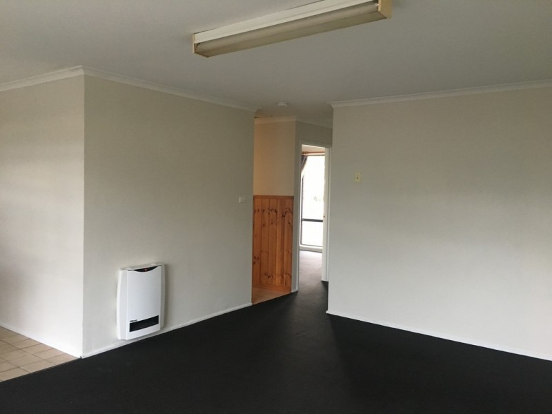 2/22 Bishops Drive, Newnham TAS 7248