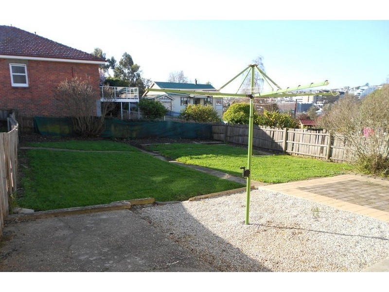 16 Connaught Crescent, West Launceston TAS 7250