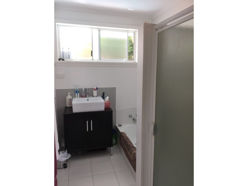 16 Meadowbank Road, Newnham TAS 7248