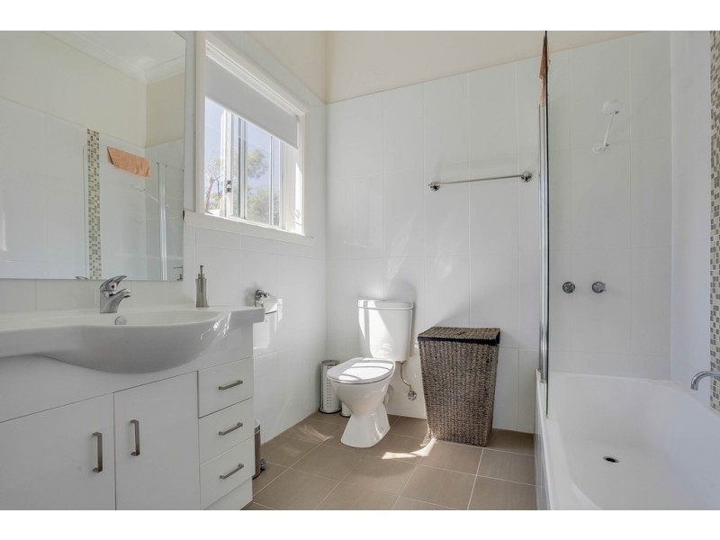 136 Alanvale Road, Newnham TAS 7248