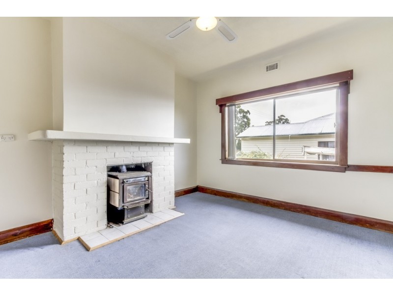 40 Quarantine Road, Kings Meadows TAS 7249