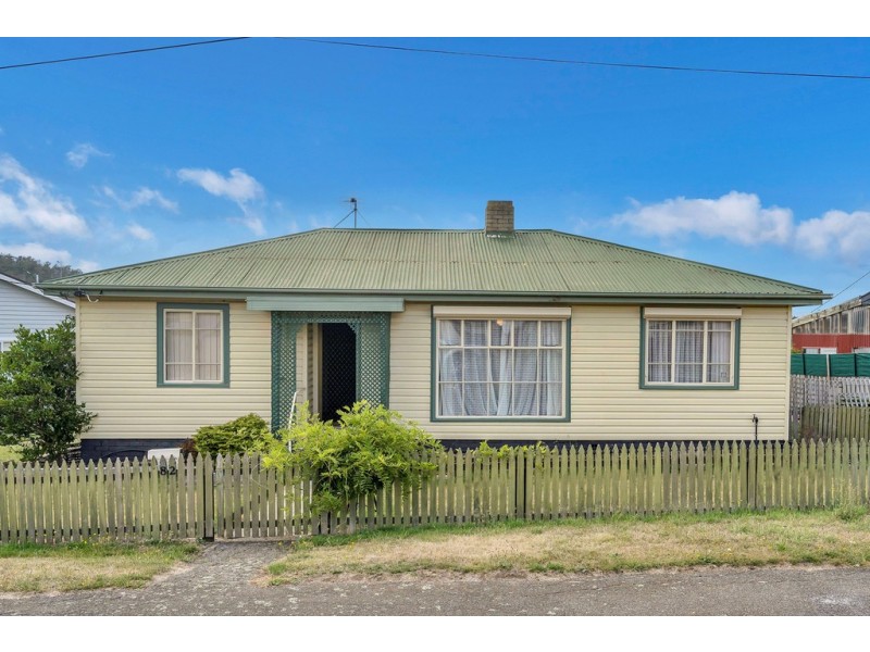 82 Mayfield Street, Mayfield TAS 7248