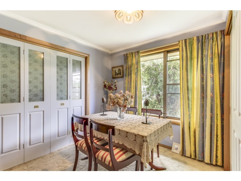 15 Lalla Road, Lilydale TAS 7268