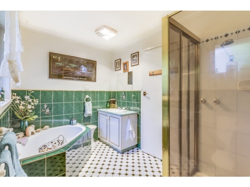 15 Lalla Road, Lilydale TAS 7268