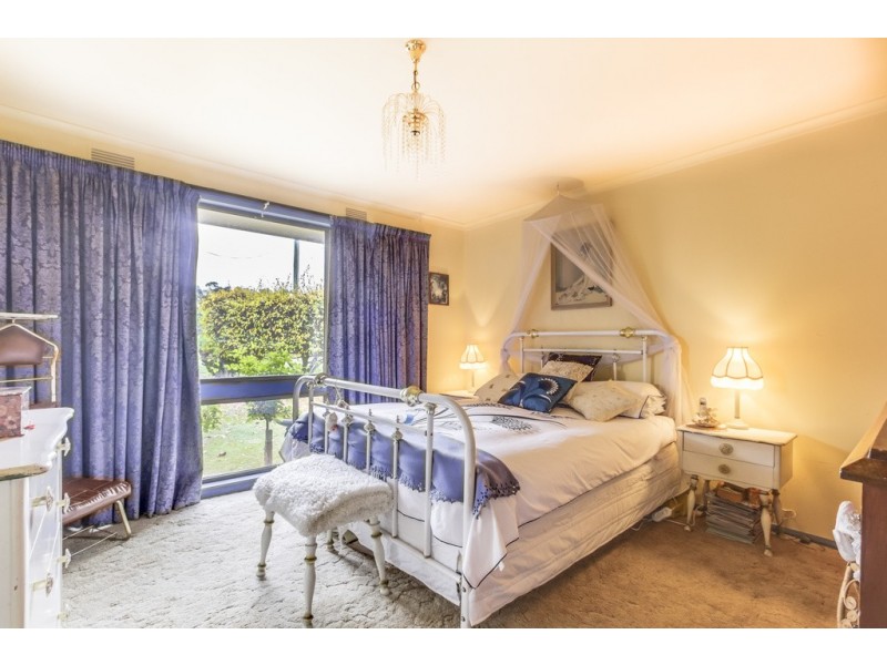 15 Lalla Road, Lilydale TAS 7268